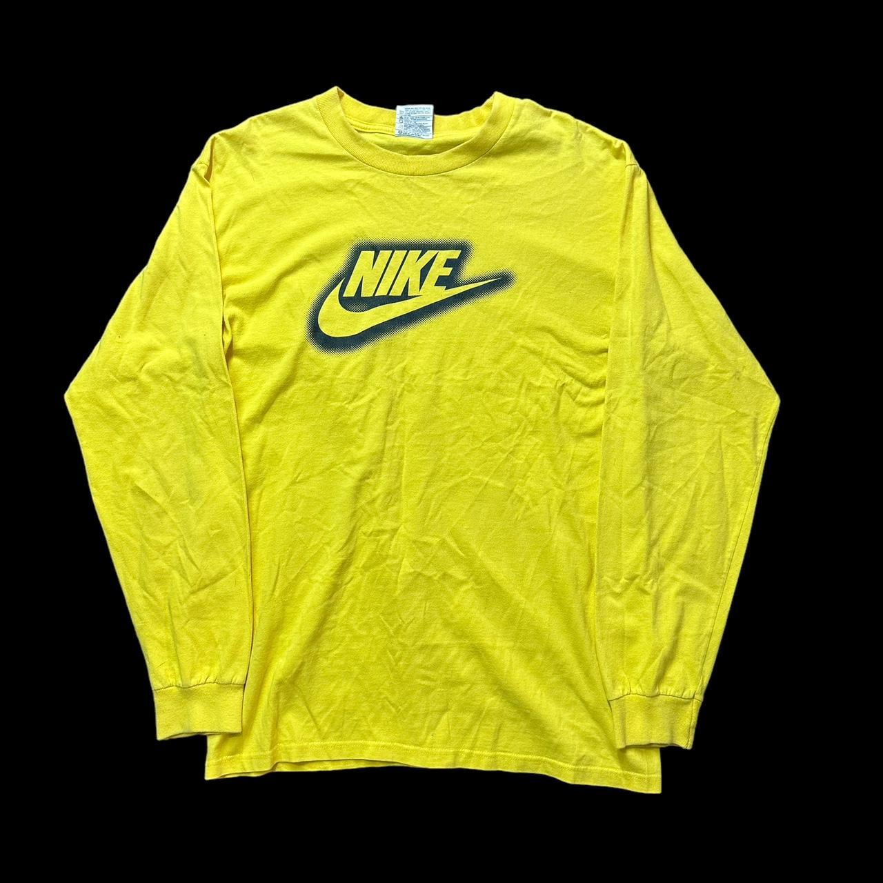 Nike Men's Yellow and Black T-shirt