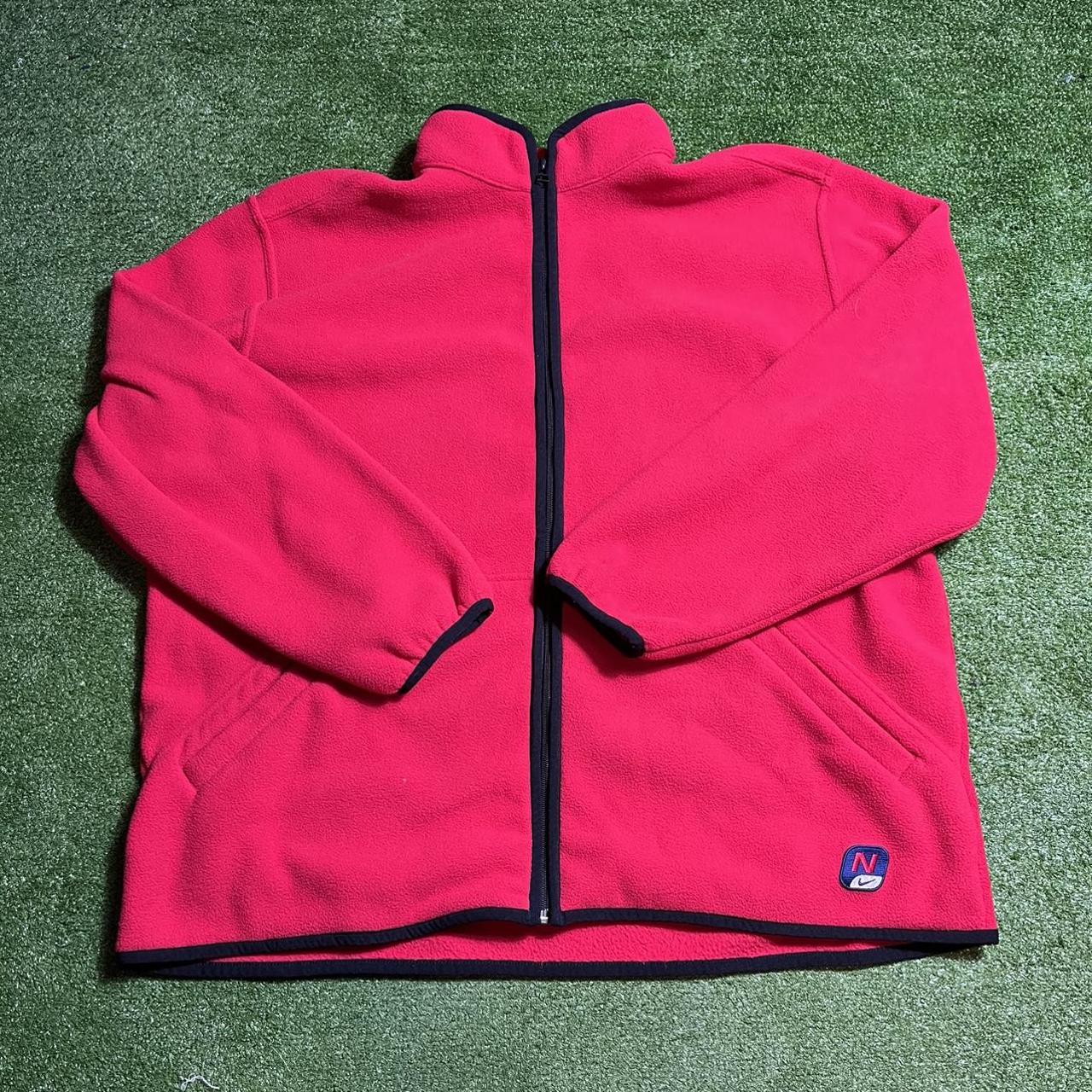 Nike fleece jacket Y2K red in good conditom size XL.... - Depop