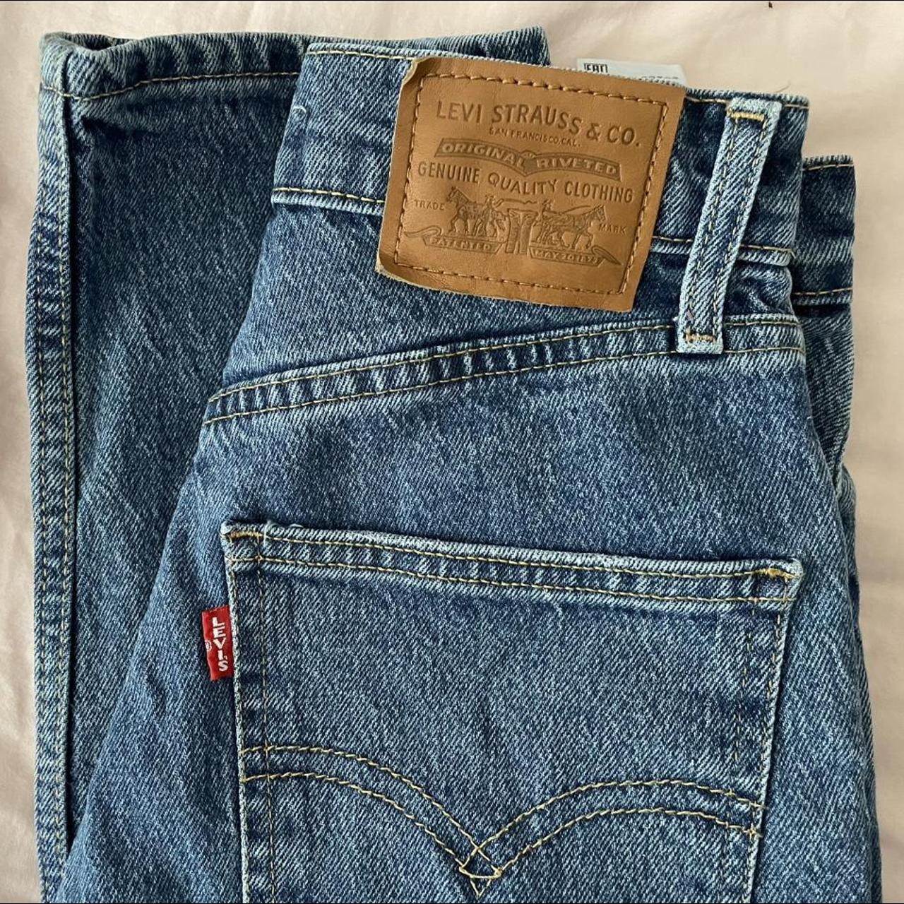 Levis 70s high slim straight jeans in Sonoma Case... - Depop