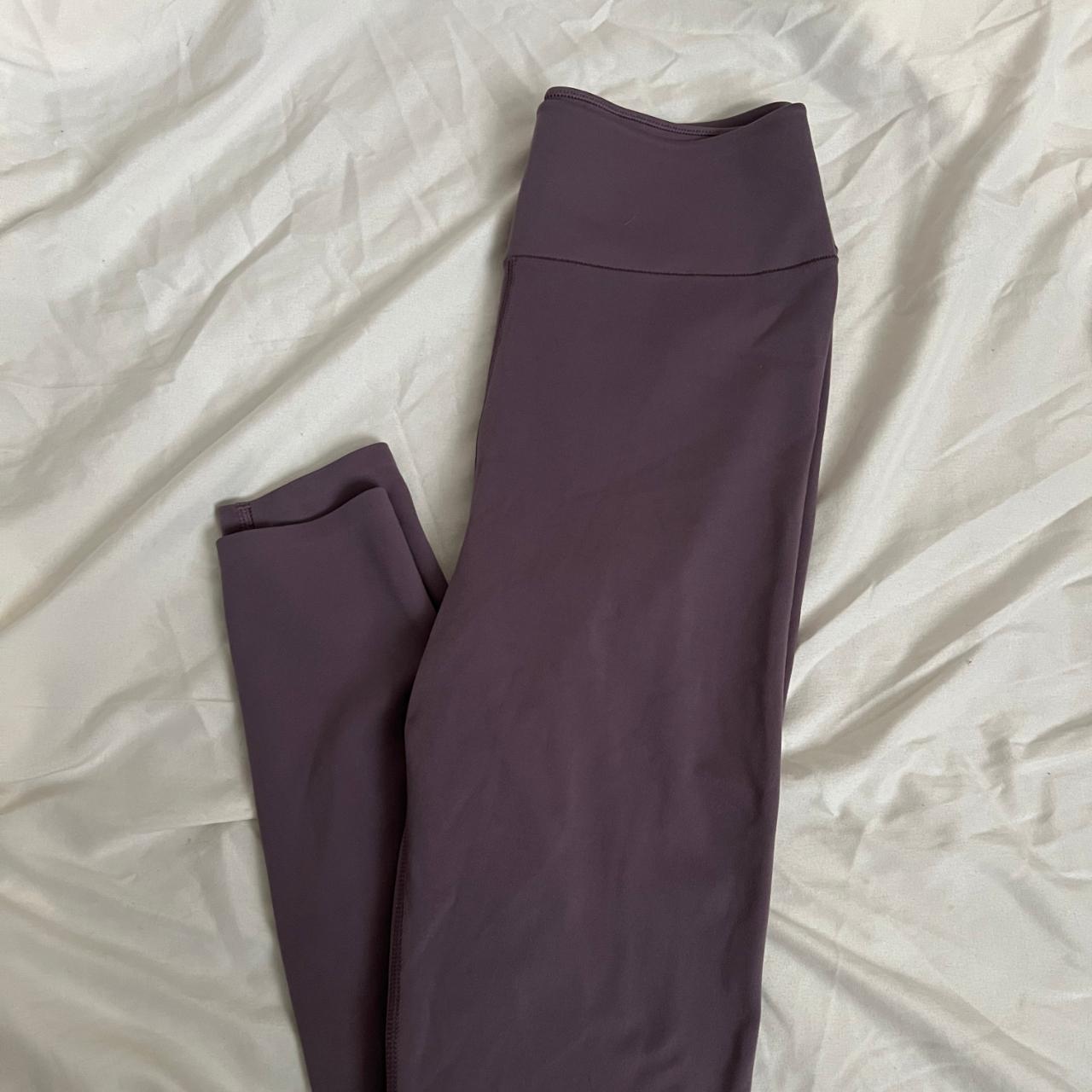 Lavender Uniqlo lightweight leggings - size XS - no - Depop