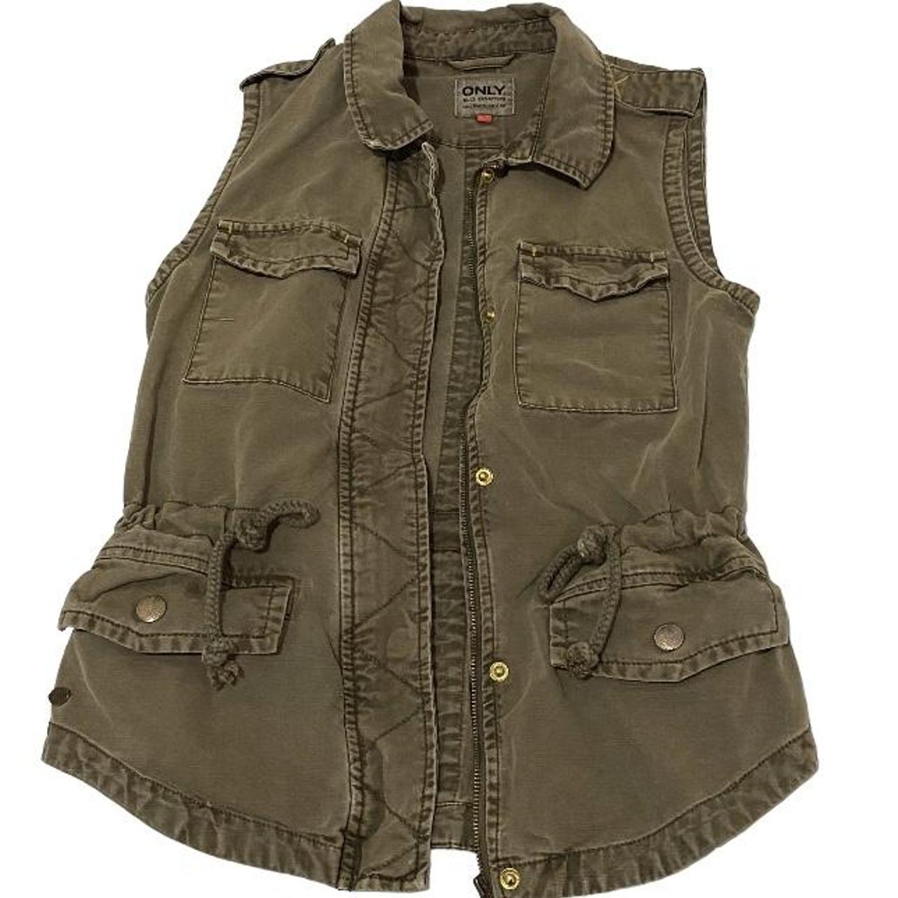ONLY Women's Khaki Gilet Depop