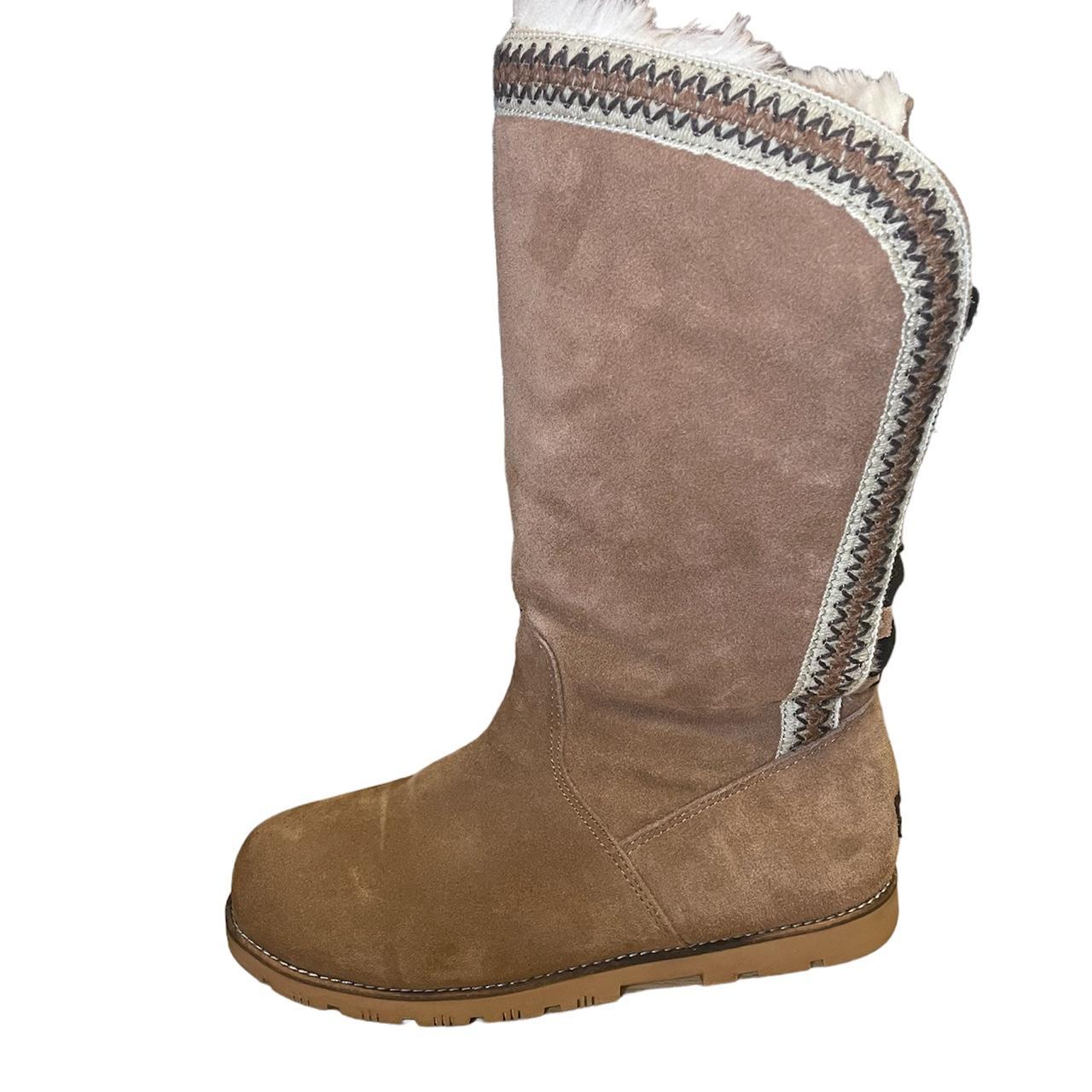 Lamo Women's Brown and White Boots (3)