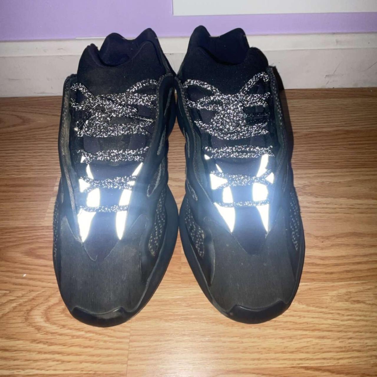 yeezy 700 black glow