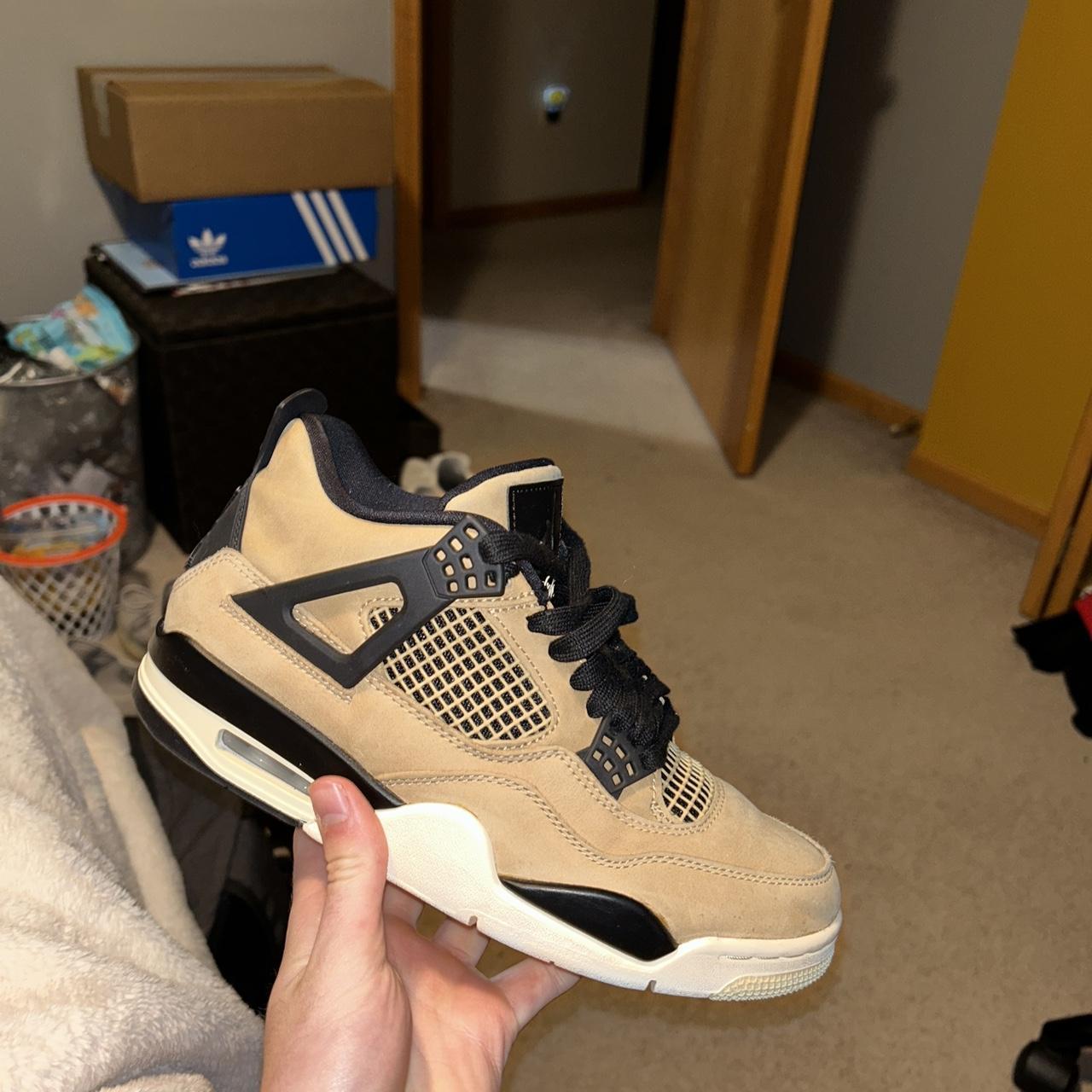 tan air jordan 4