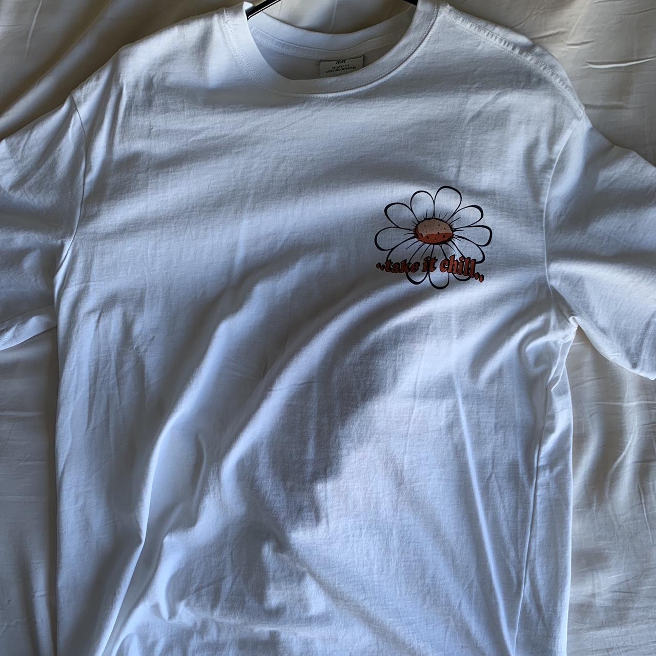 DO NOT BUY, CANT SHIP UNTIL 3/11 medium H&M tee... - Depop