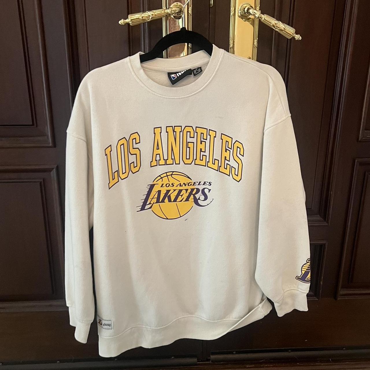 los angeles lakers vintage crewneck sweatshirt! gold - Depop