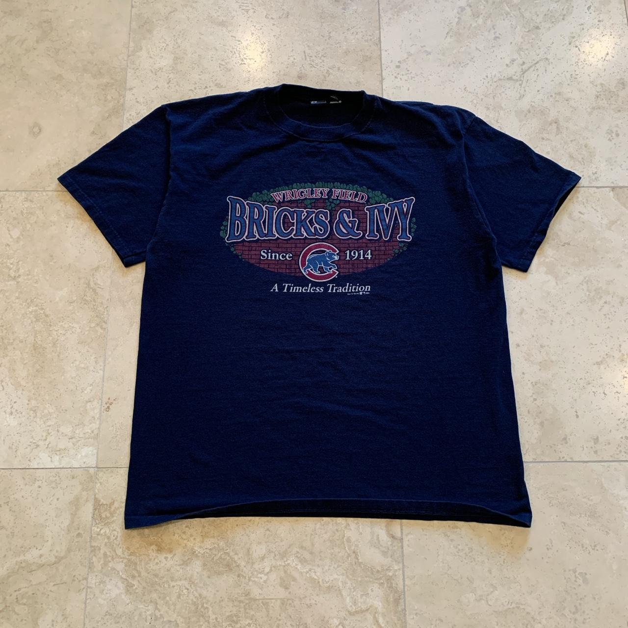 Y2K Wrigley Field t-shirt, size xl, in great... - Depop