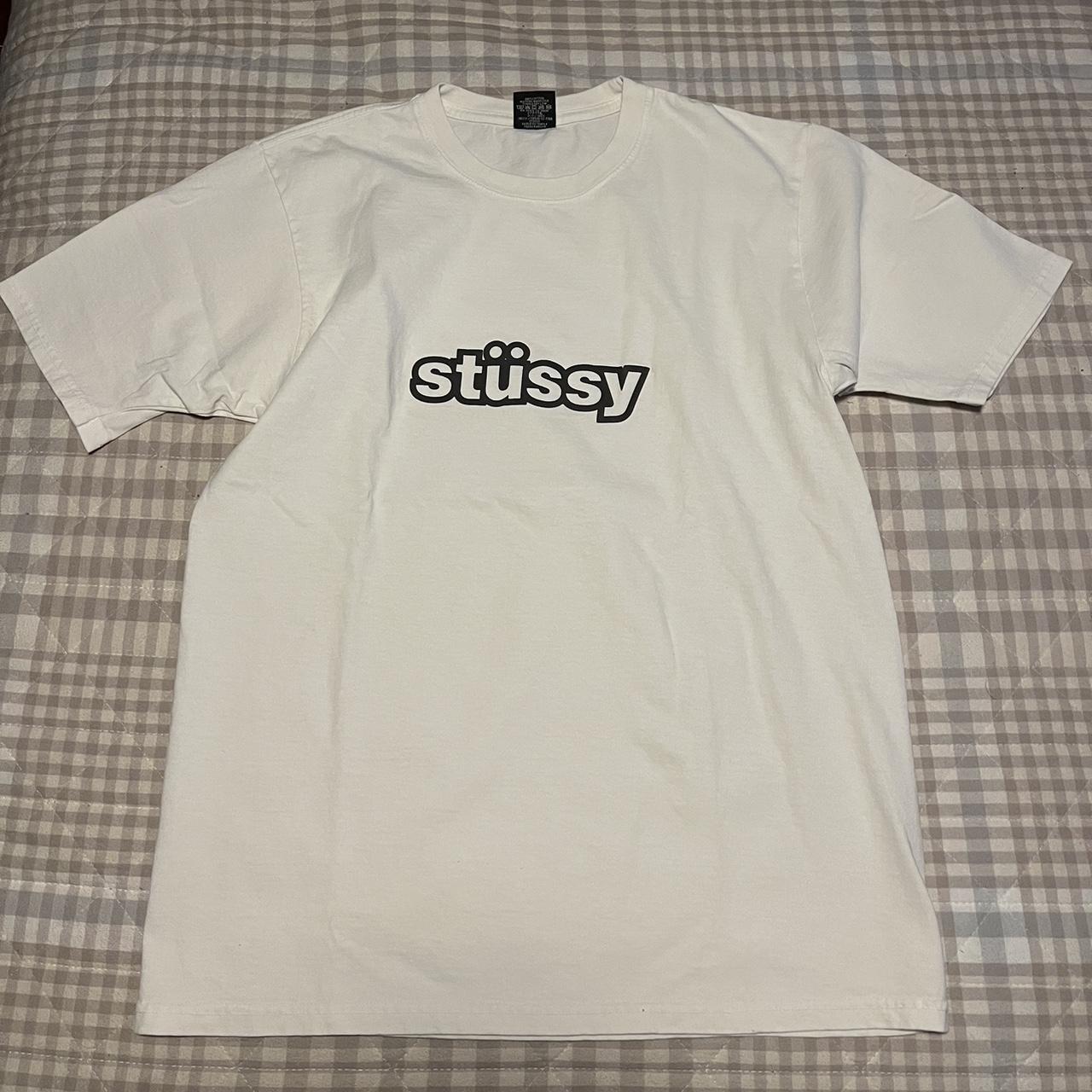 Stüssy Men's Cream T-shirt | Depop