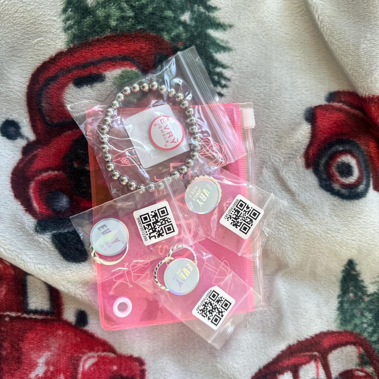 Evry Jewels Pack FREE SHIPPING‼️ Bought for $5 Depop