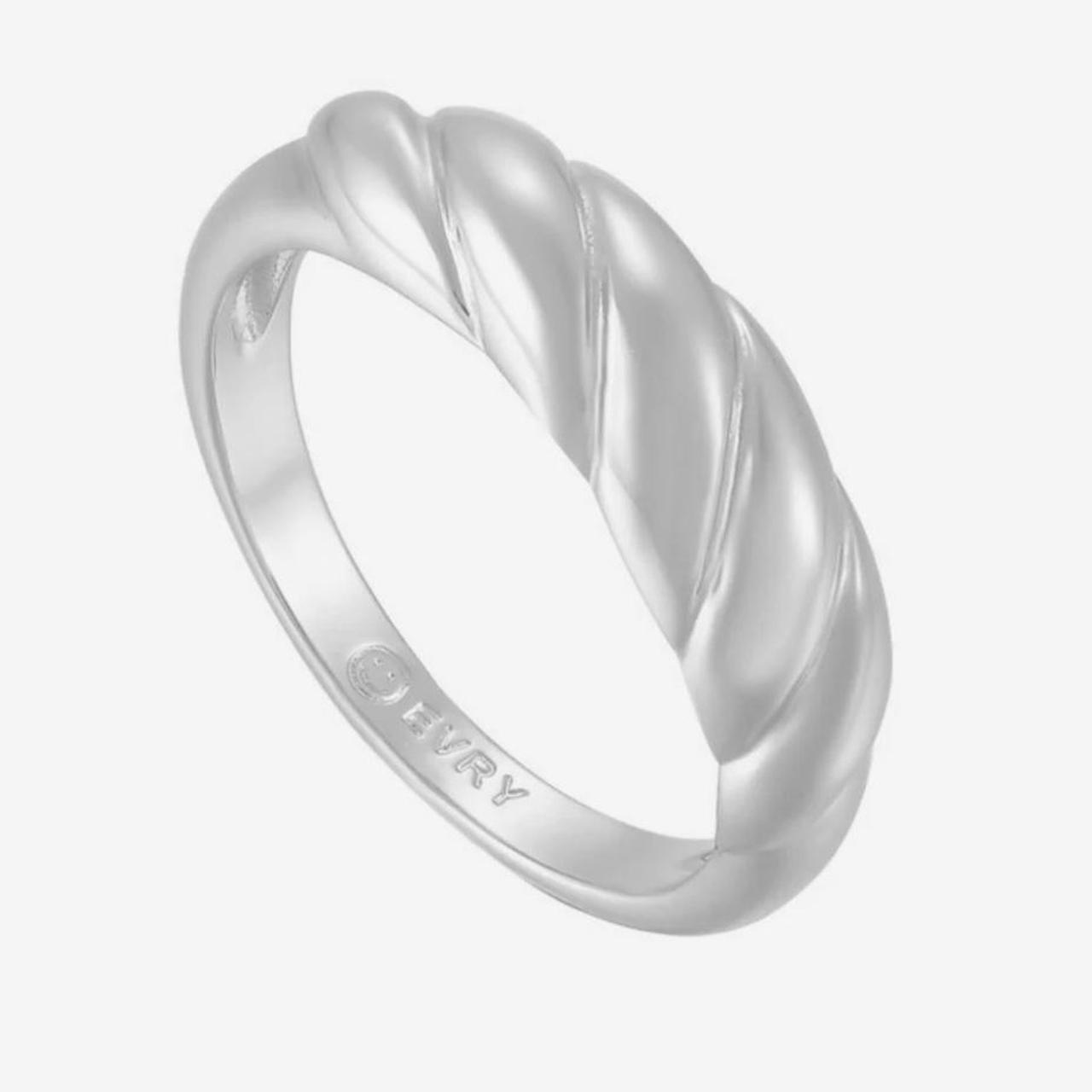 Evry Jewels Pack FREE SHIPPING‼️ Bought for $5 Depop