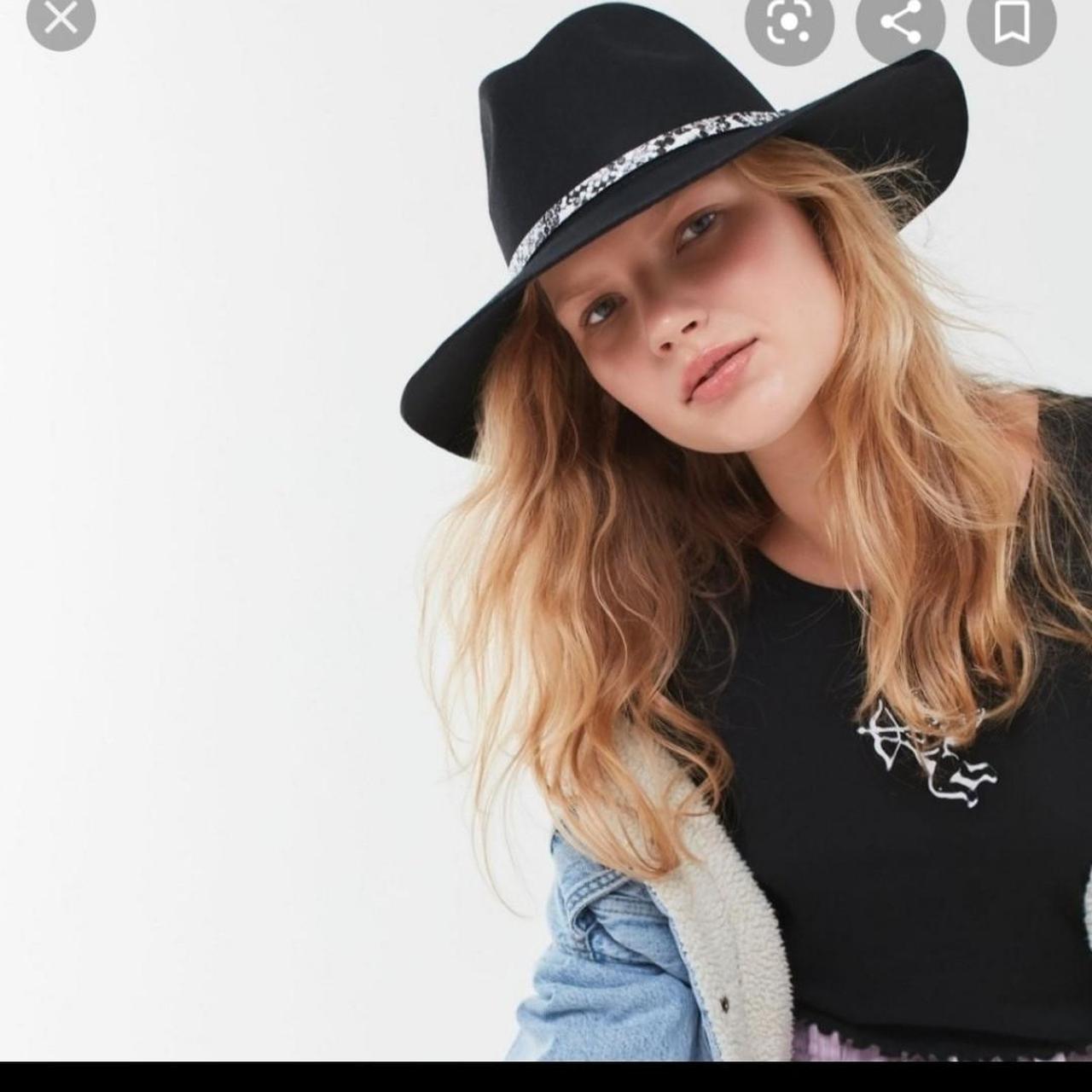 Urban outfitters uo Anna belt Pomona hats. New with - Depop