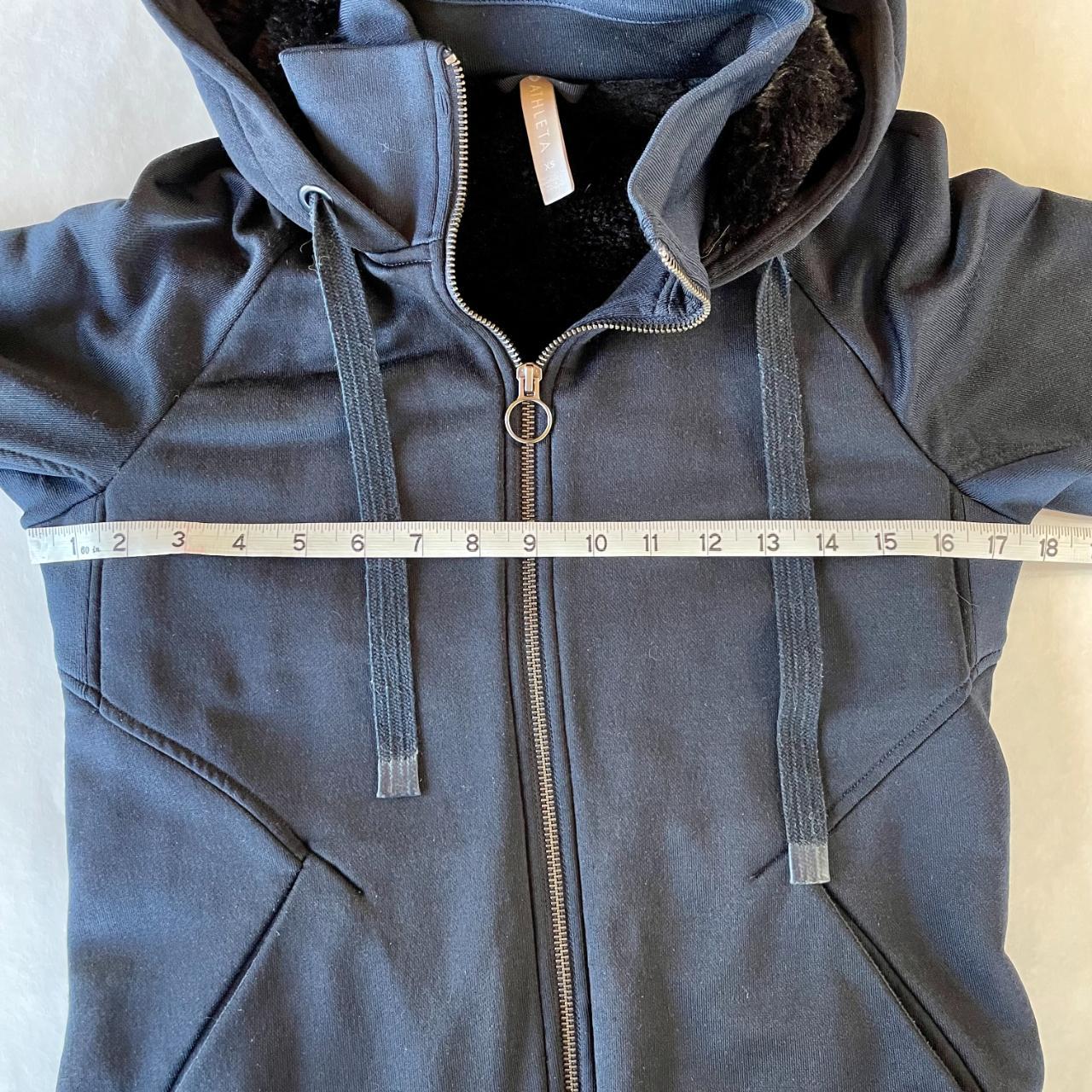 Athleta triumph discount luxe shine hoodie