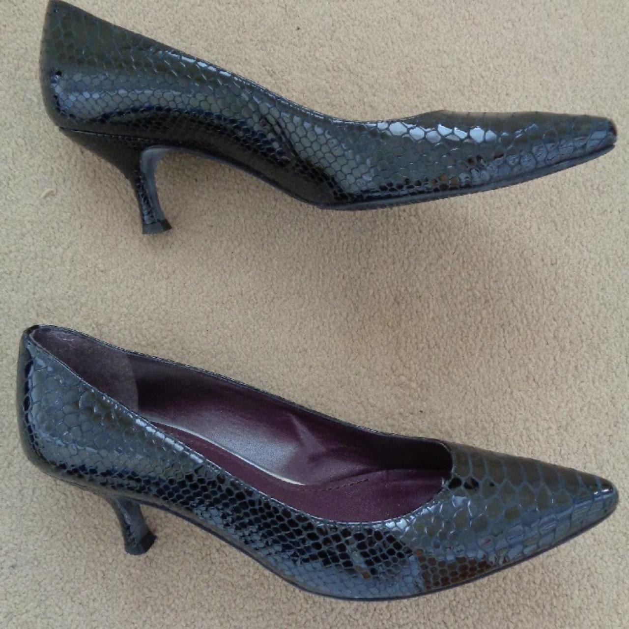 stuart weitzman russell bromley shoes