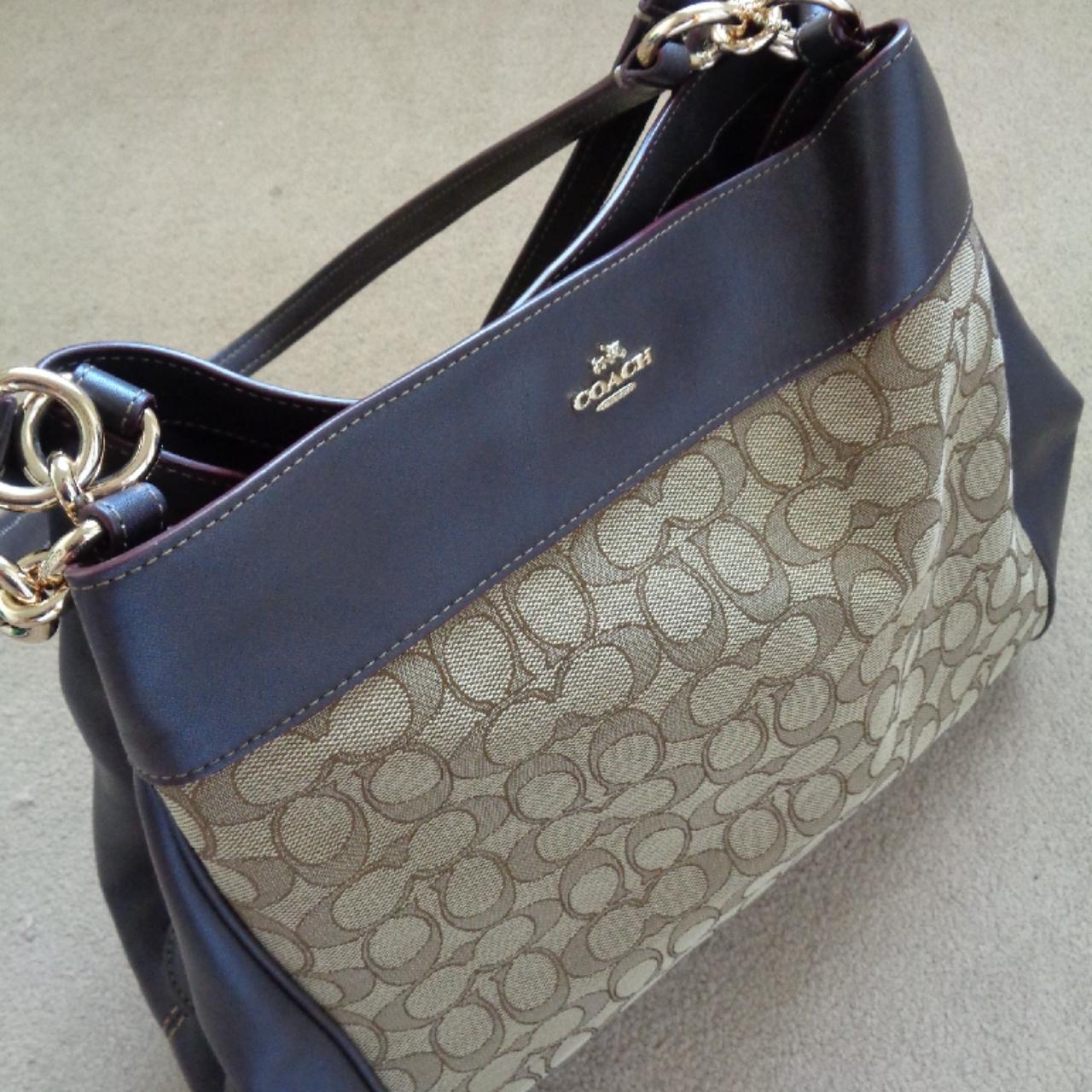 Coach lexy outlets bag NEW