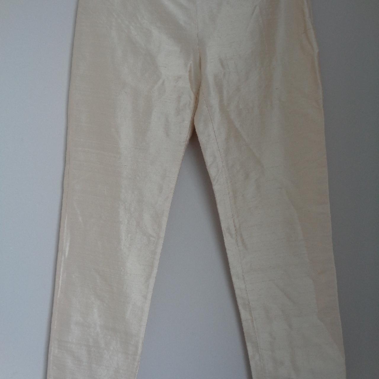item listed by prelovedclothes40