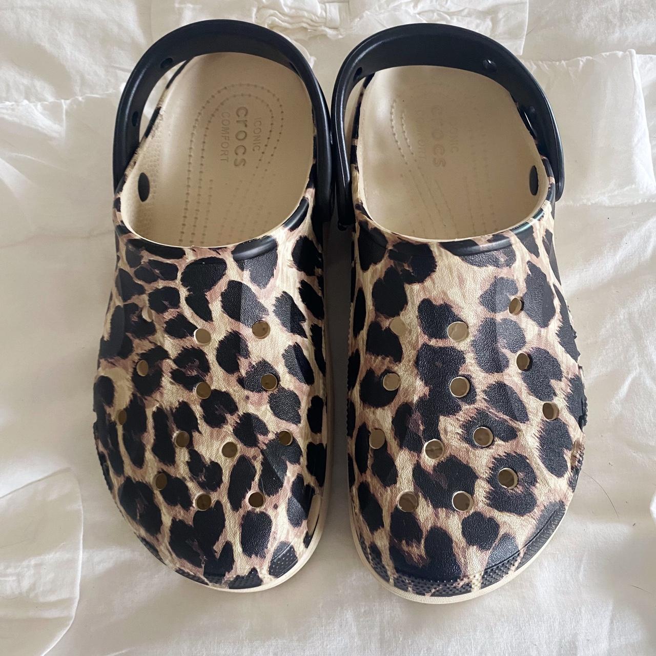 Leopard crocs best sale size 8