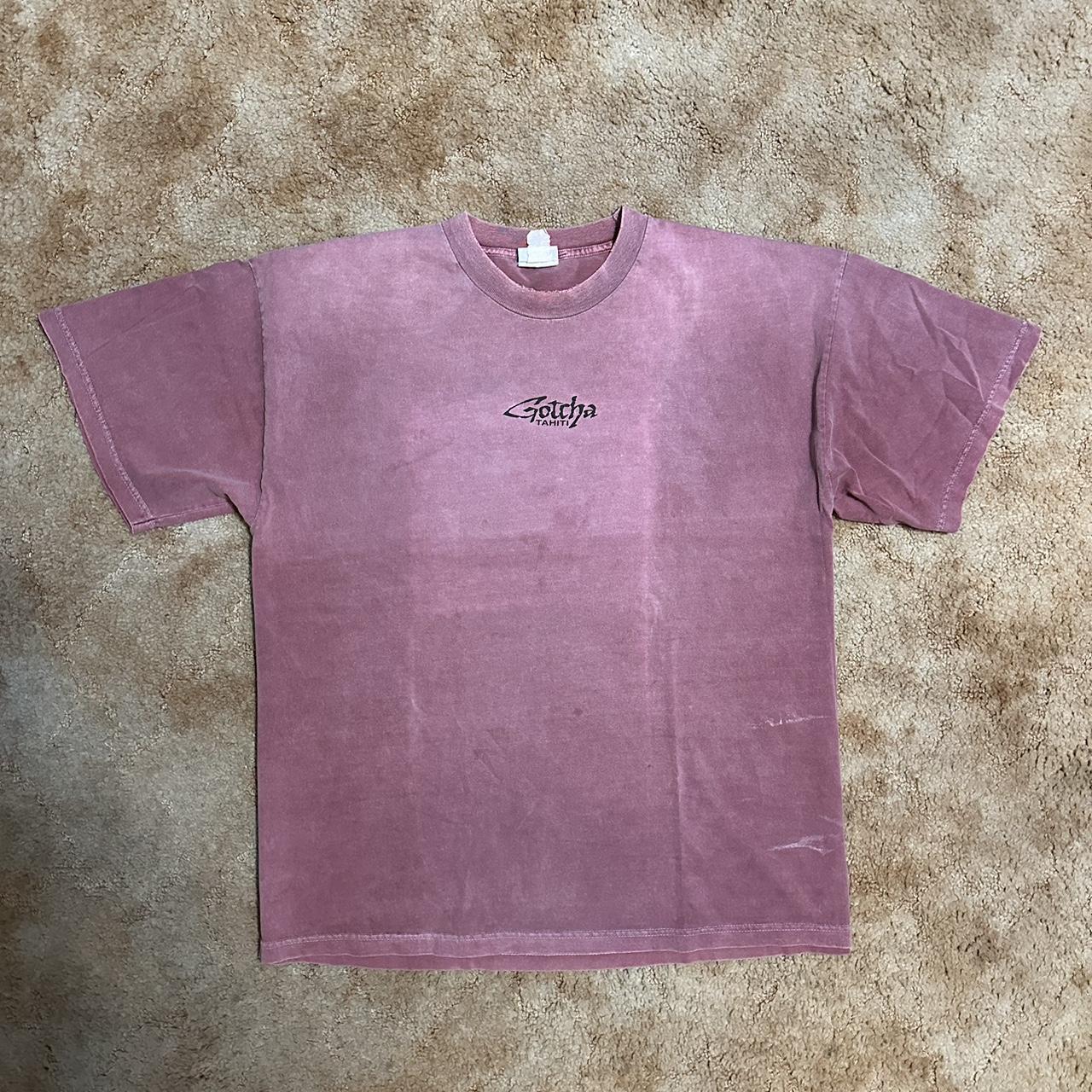 Gotcha Men's Burgundy and Purple T-shirt | Depop