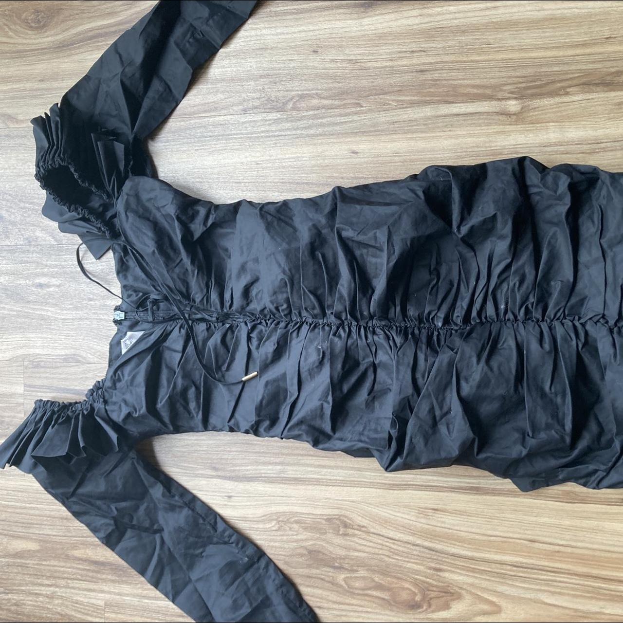 House of cb xs dress tear under pit hence price Depop