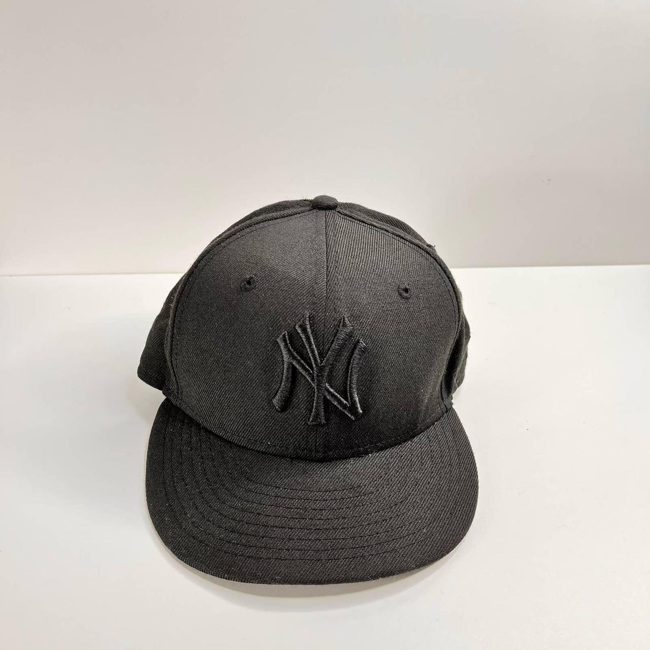 Yankees Fitted Hat 7 5/8 - Depop