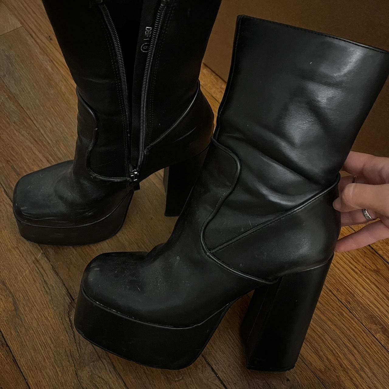 plt cream boots