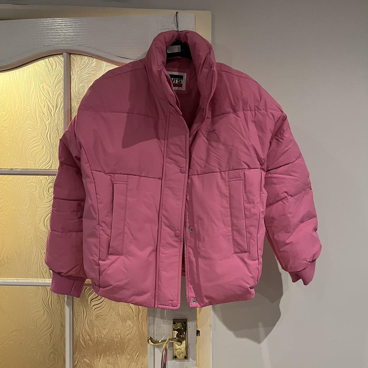 Brand new with tags Women’s pink Levi’s puffer... - Depop