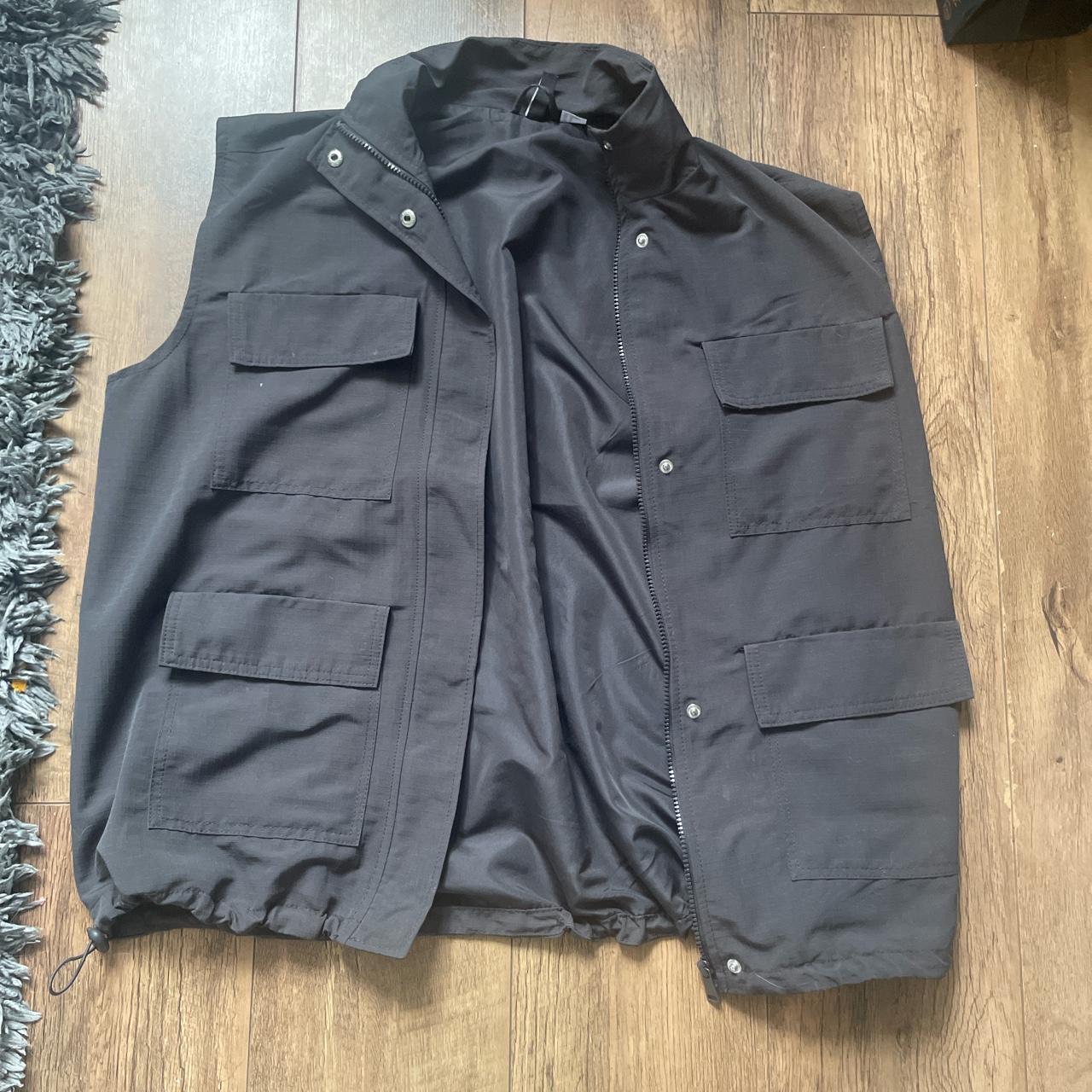 Gray tactical vest jacket pockets sleveless - Depop