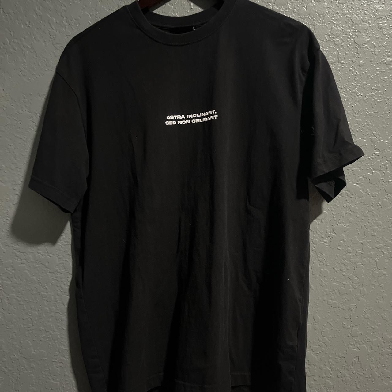 H&M t-shirt black medium - Depop