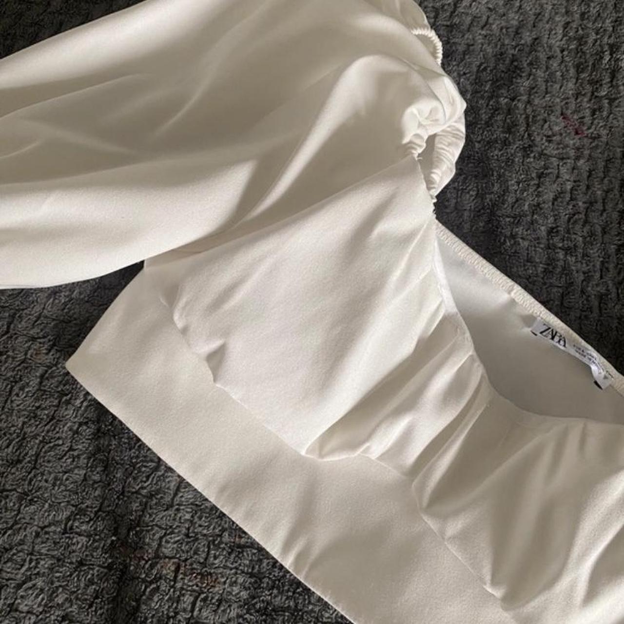 White Zara crop top, puffed sleeved Worn once for a... - Depop