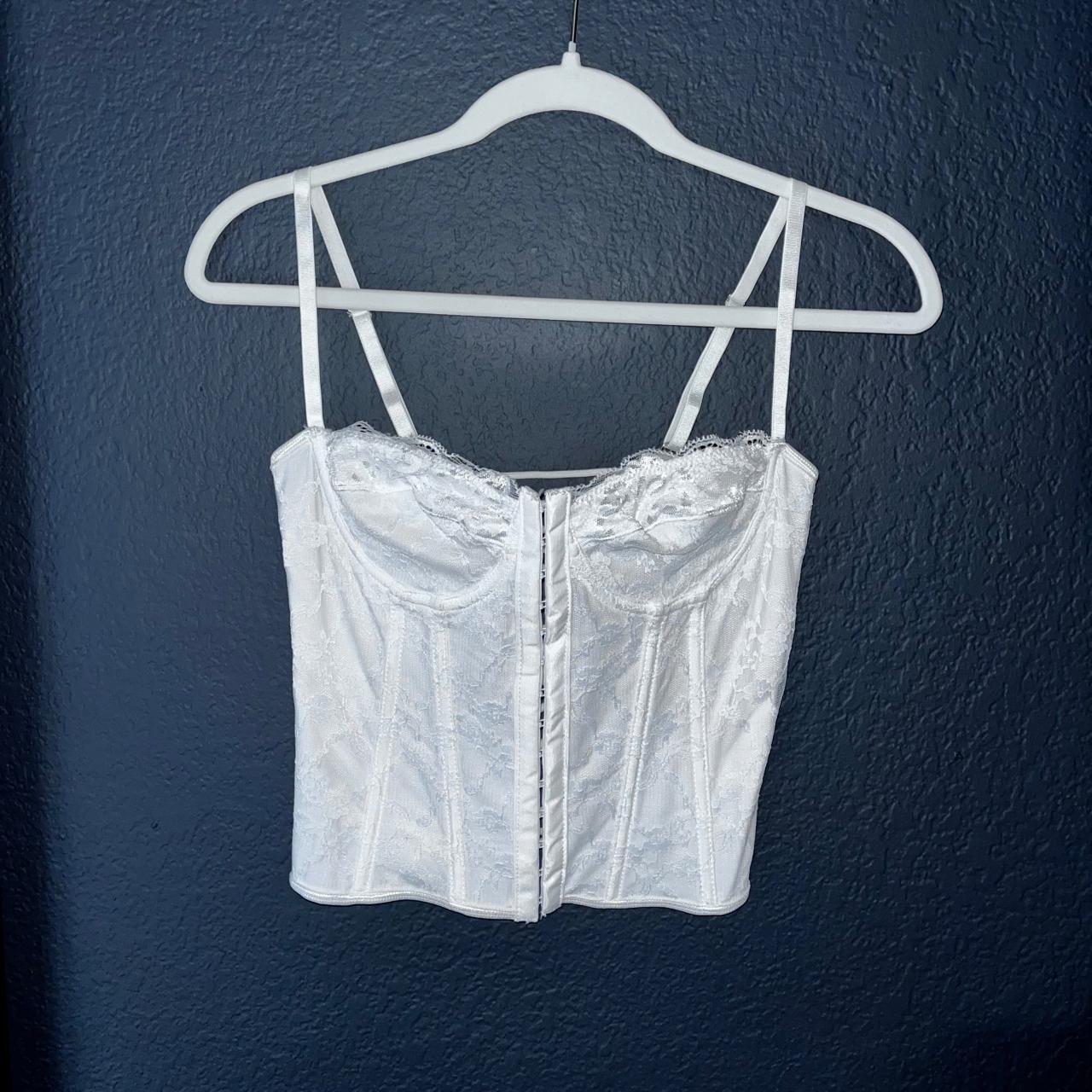 Women's White Corset | Depop