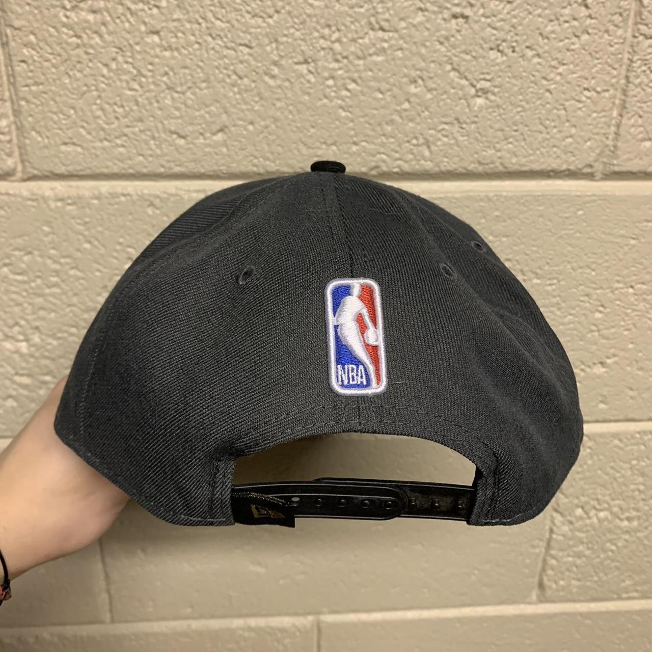 NBA Men's Grey and Black Hat (3)