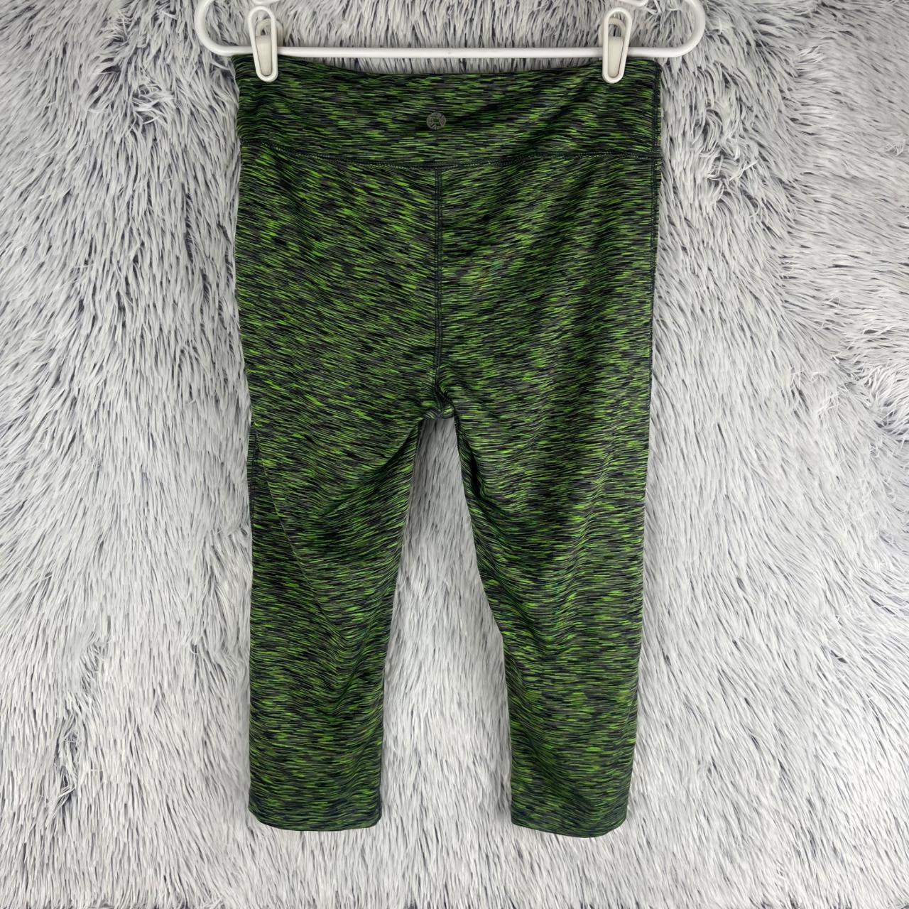 Xersion Women's Activewear Green Polyester Scoop - Depop