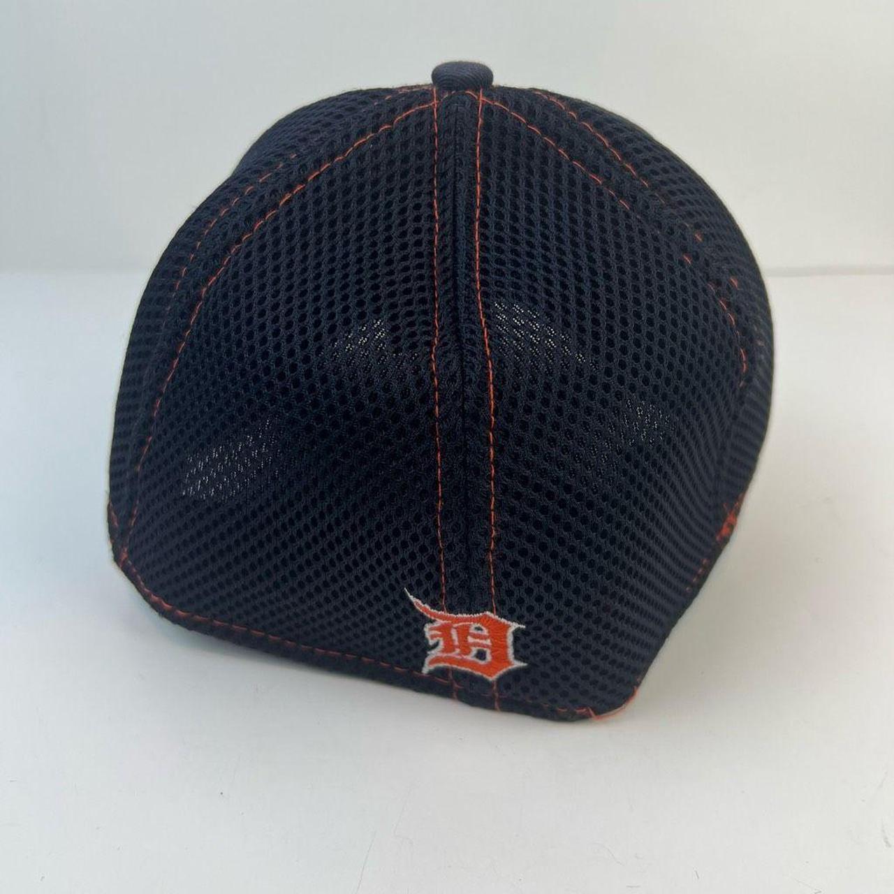 New Era Detroit Tigers Hat Navy Orange The hat is - Depop