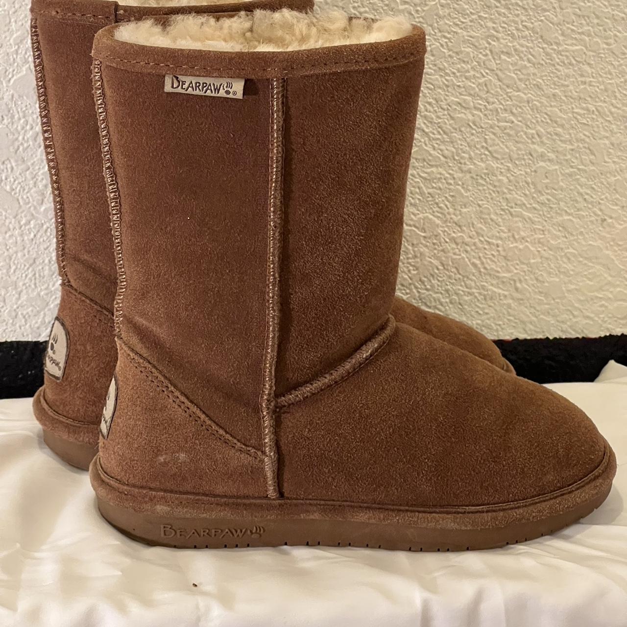 Brown Bear Paw boots, Size 6 - Depop