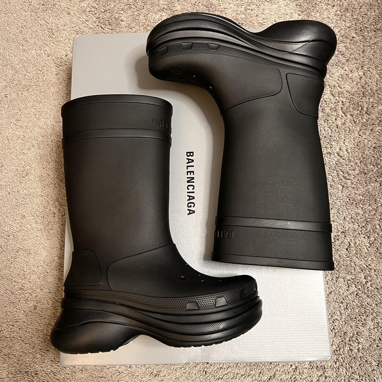 Balenciaga cast discount boot