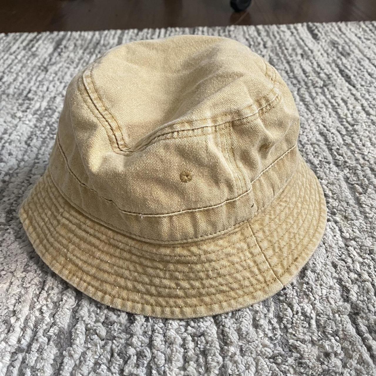 Tan bucket hat deals