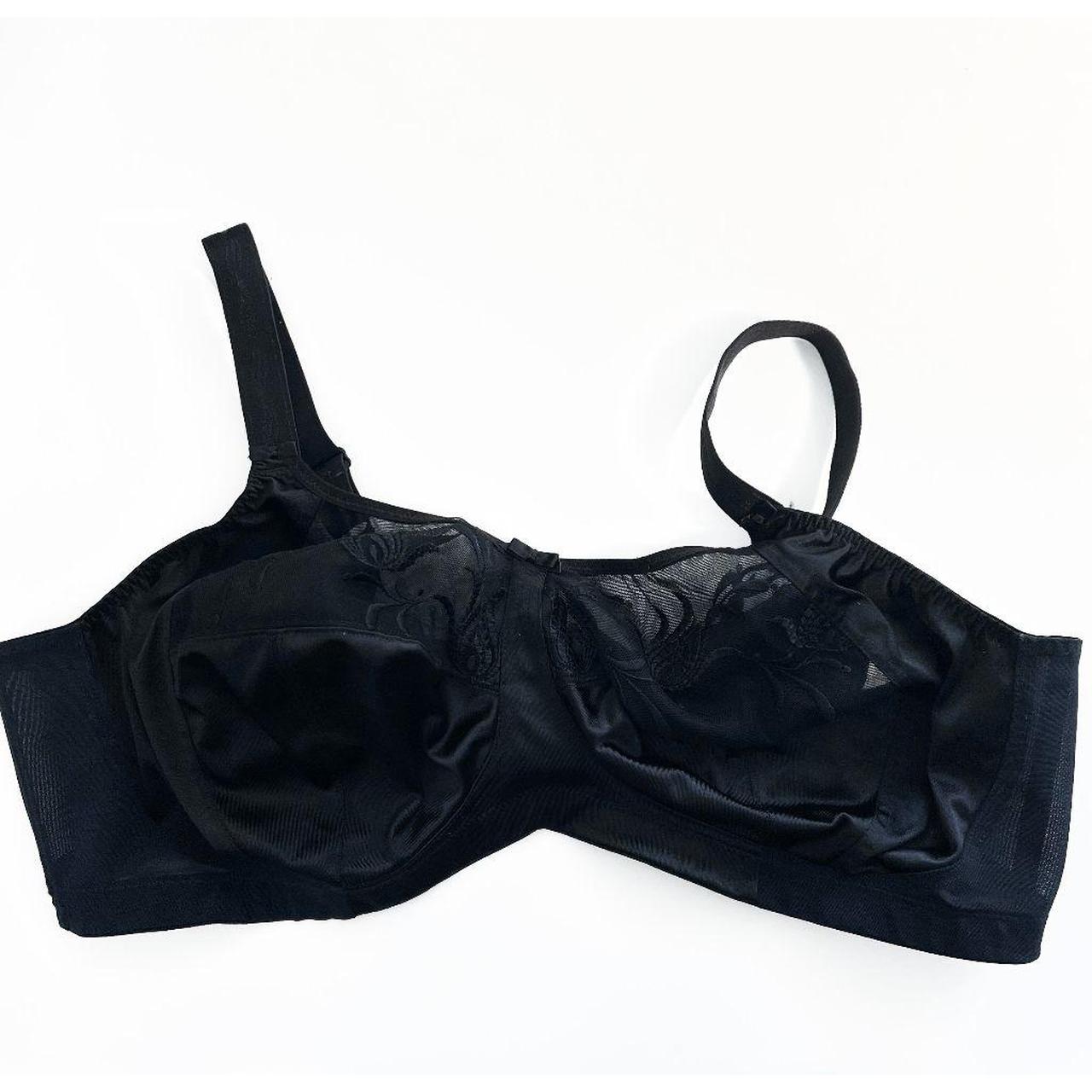 Elomi Wireless Lace Mesh Bra Women's 48DD Black... Depop