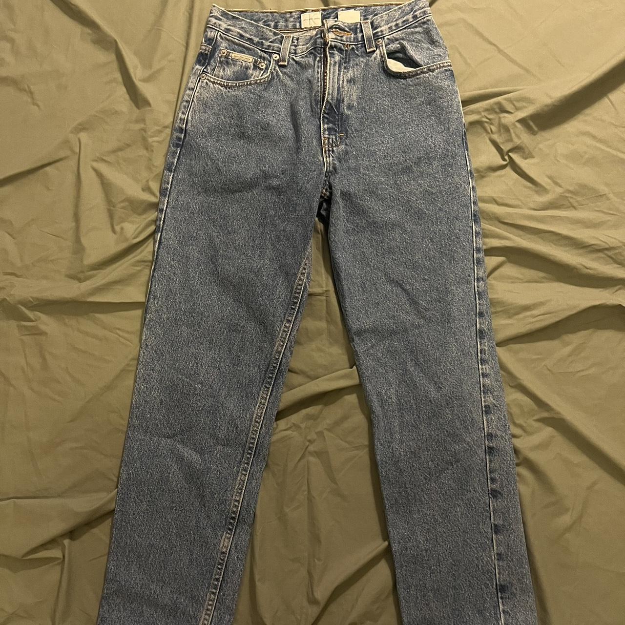 item listed by brokenglassapparel