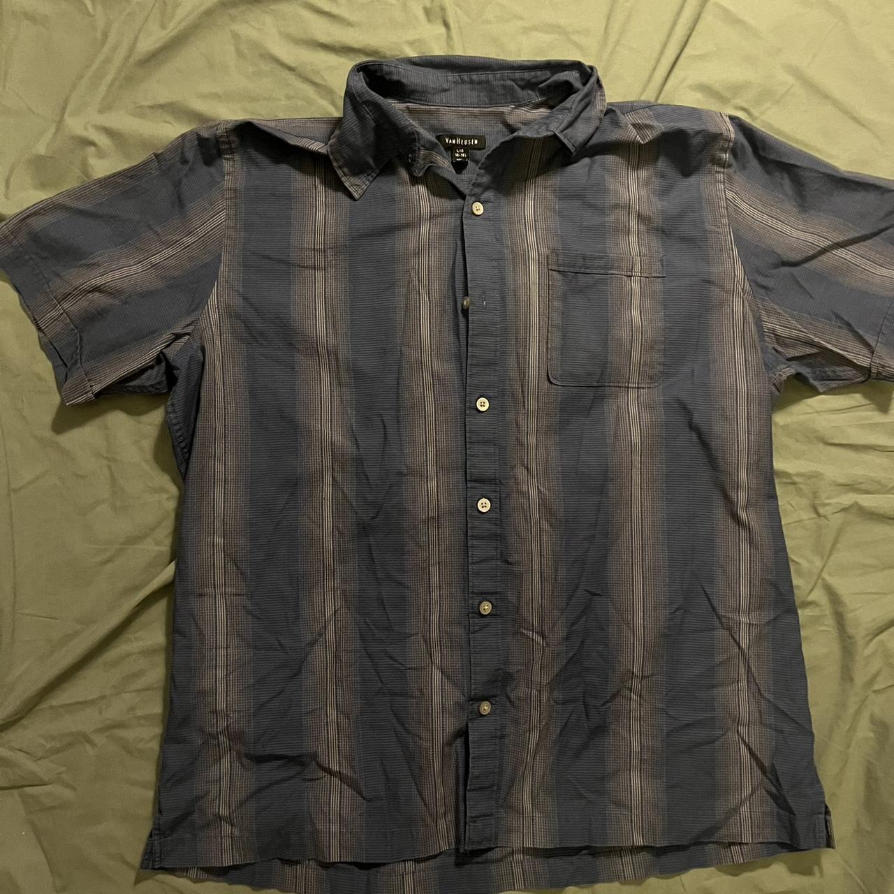 item listed by brokenglassapparel