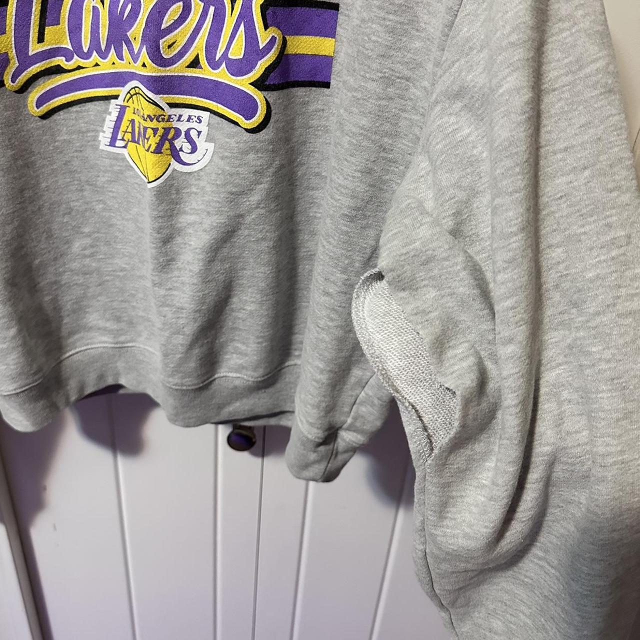 Los Angeles Lakers Crewneck Sweatshirt - Depop