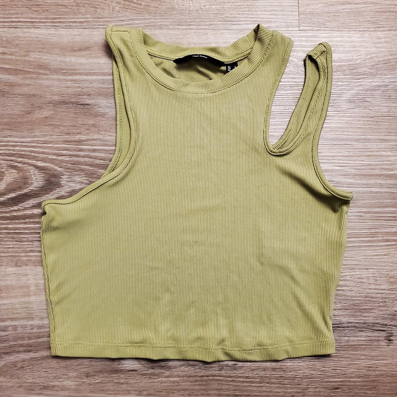 Vero Moda Women's Green Crop-top | Depop