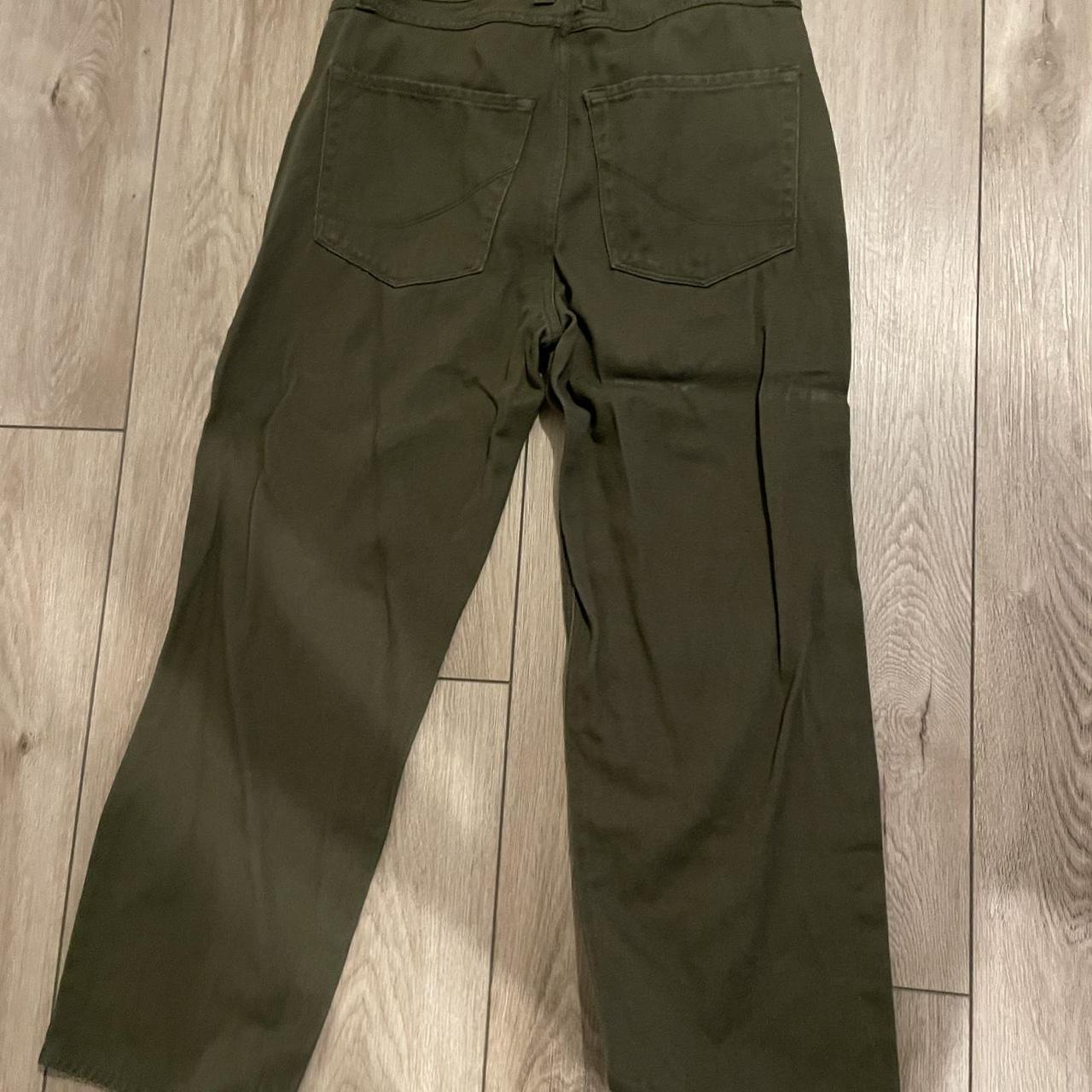 Baggy olive green empyre jeans - Depop