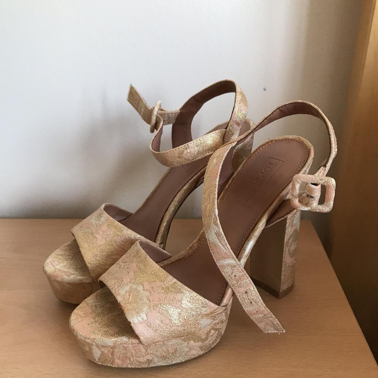 Topshop platform pink and gold heels Depop