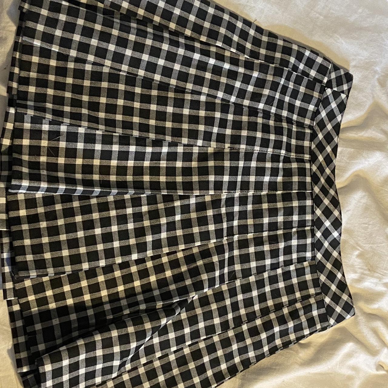 H&M, black white chequered skirt cute but i don’t... - Depop