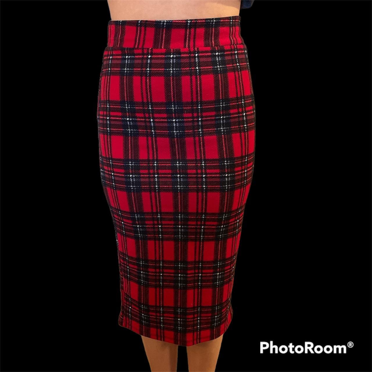 Women's Red and Black Skirt Depop