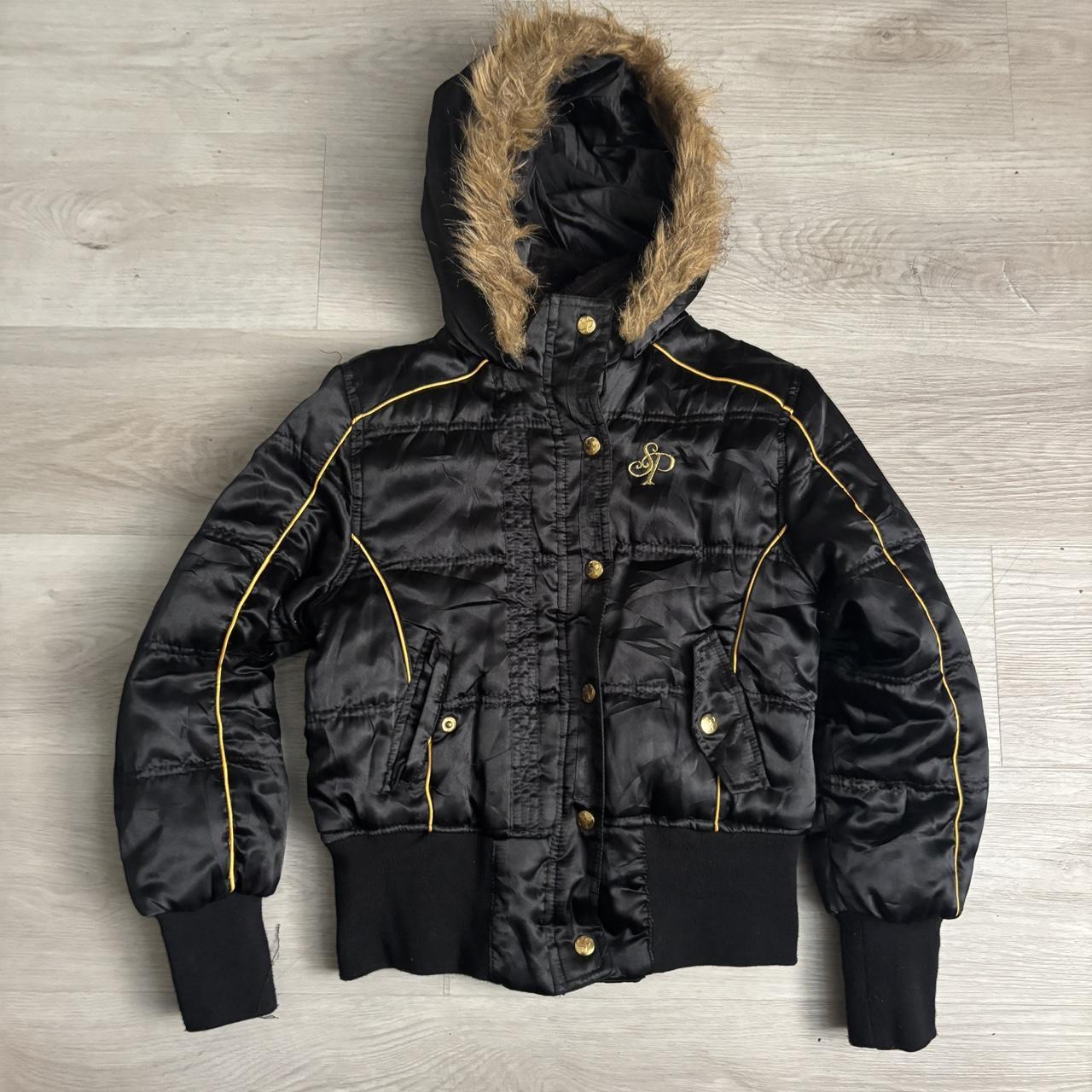 Y2k fur-jacket - Depop