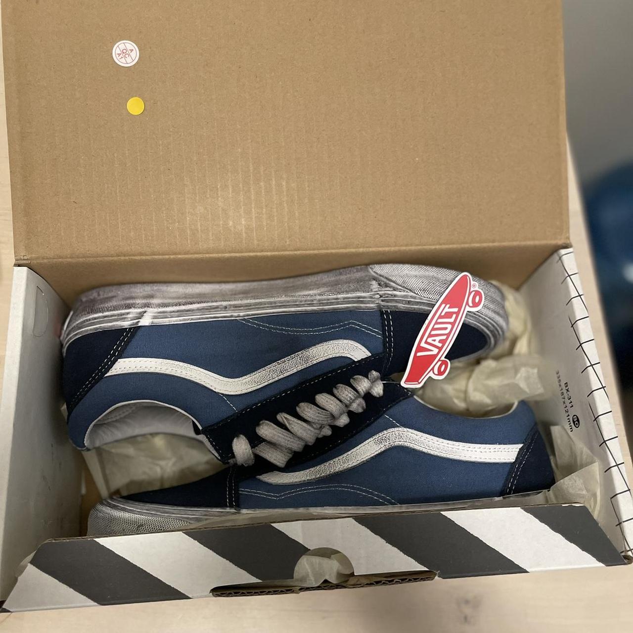 Vans 2025 blue box