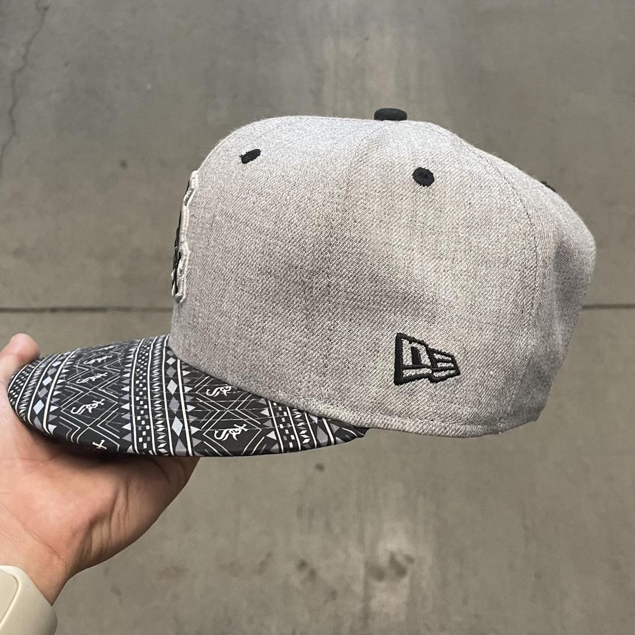 New Era Men's Grey and Black Hat | Depop