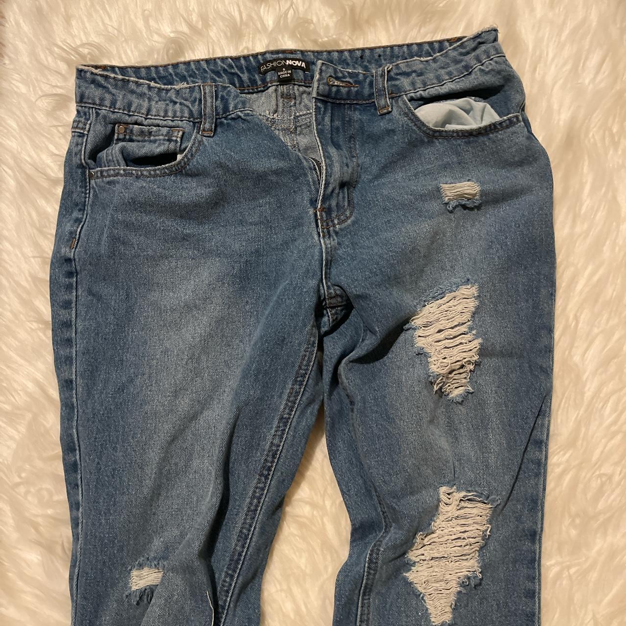 Fashion nova Size 5 straight jeans Distressed - Depop