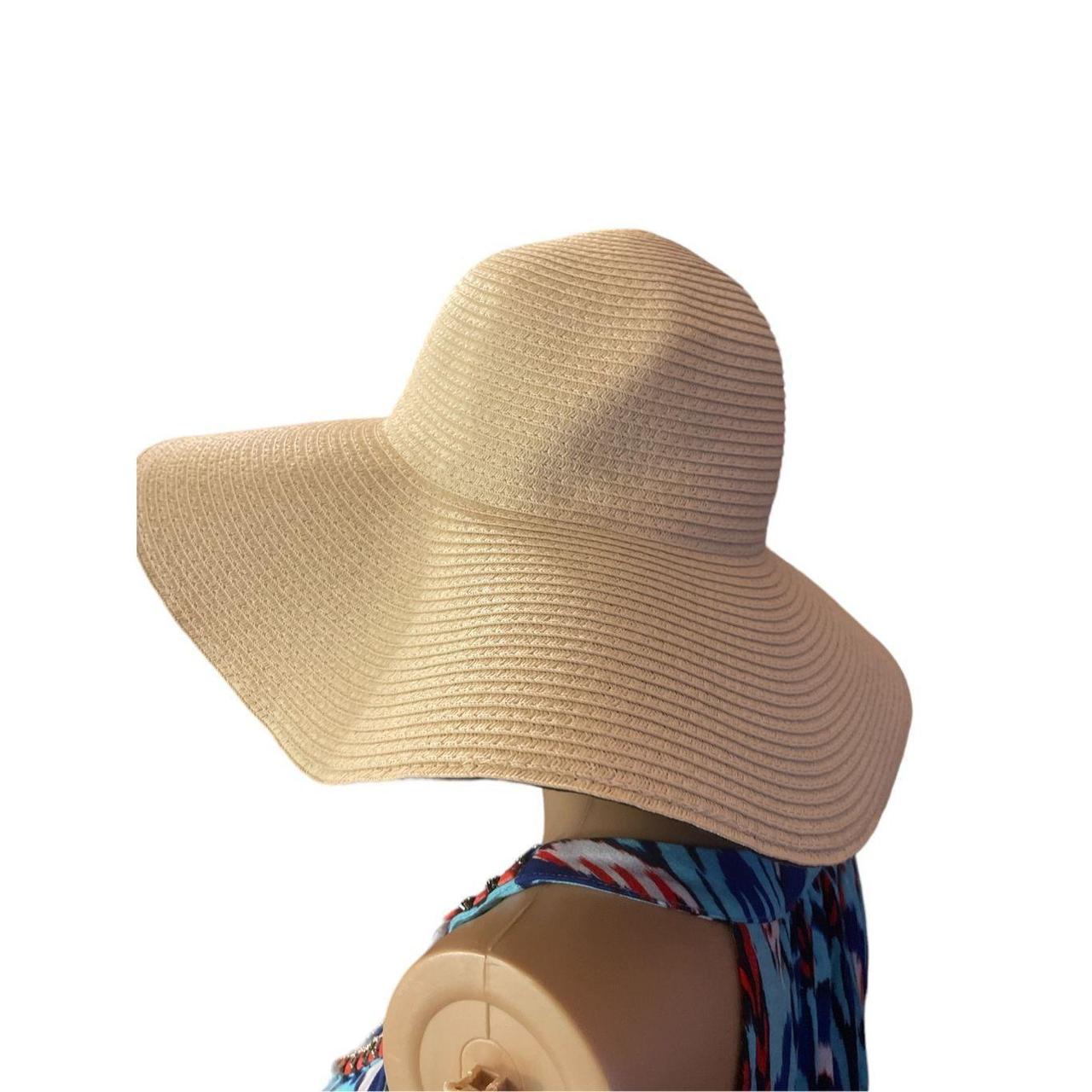 Women’s tan floppy wide brim sun hat. Very clean and... Depop