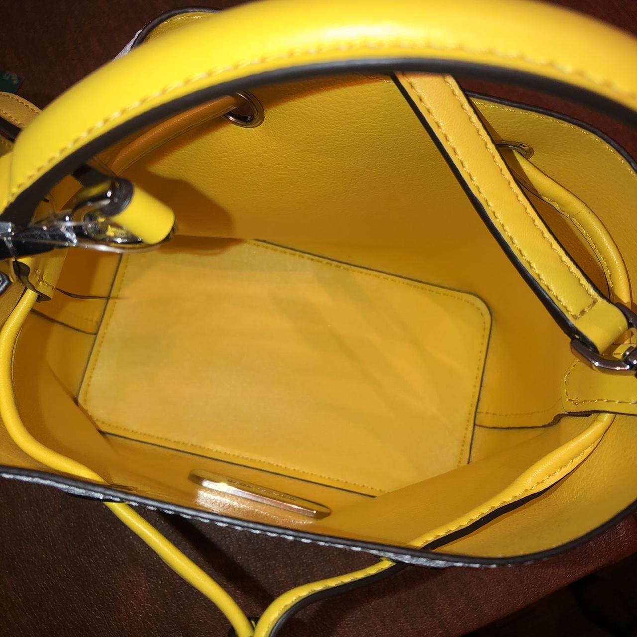 Michael Kors orange bucket bag  Bags, Bucket bag, Michael kors